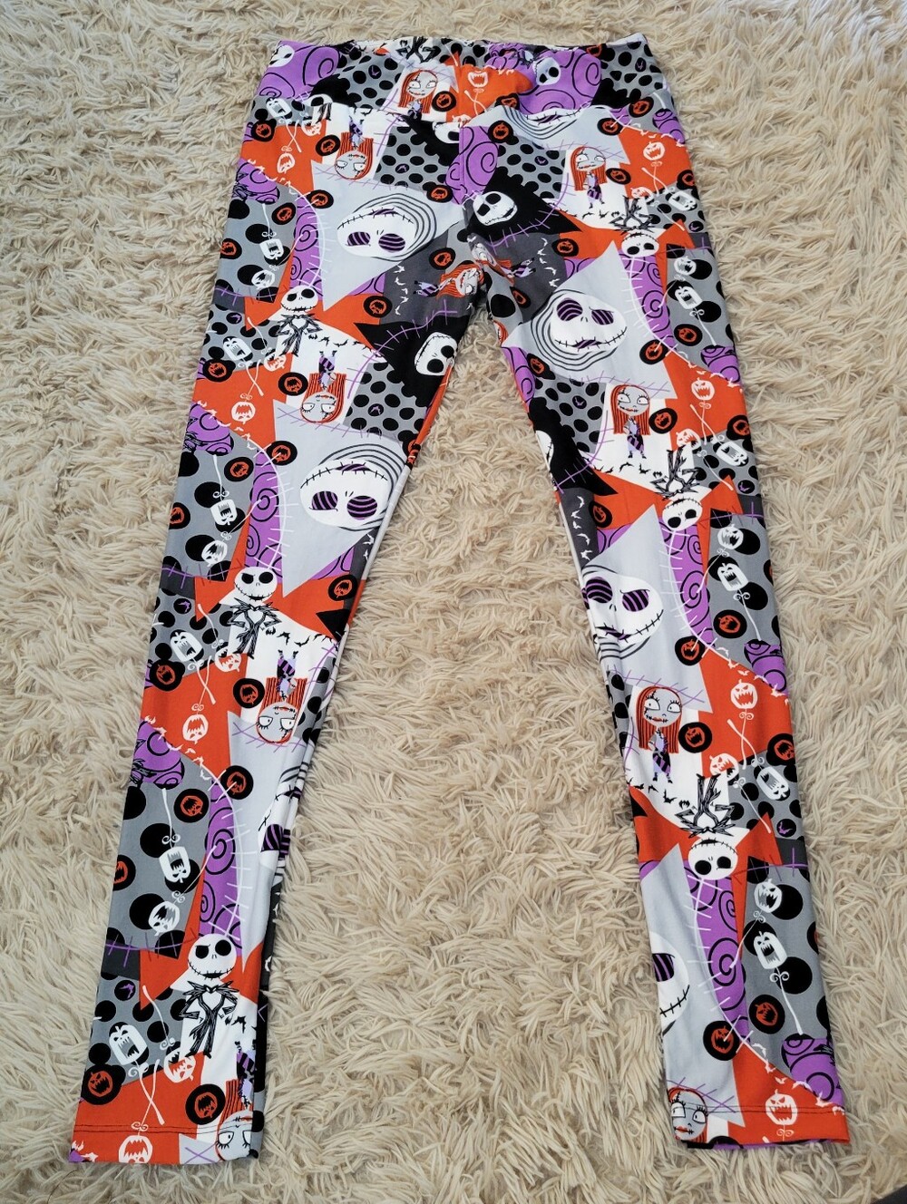 Lularoe Nightmare Before Christmas (Halloween) Print Leggings T&C